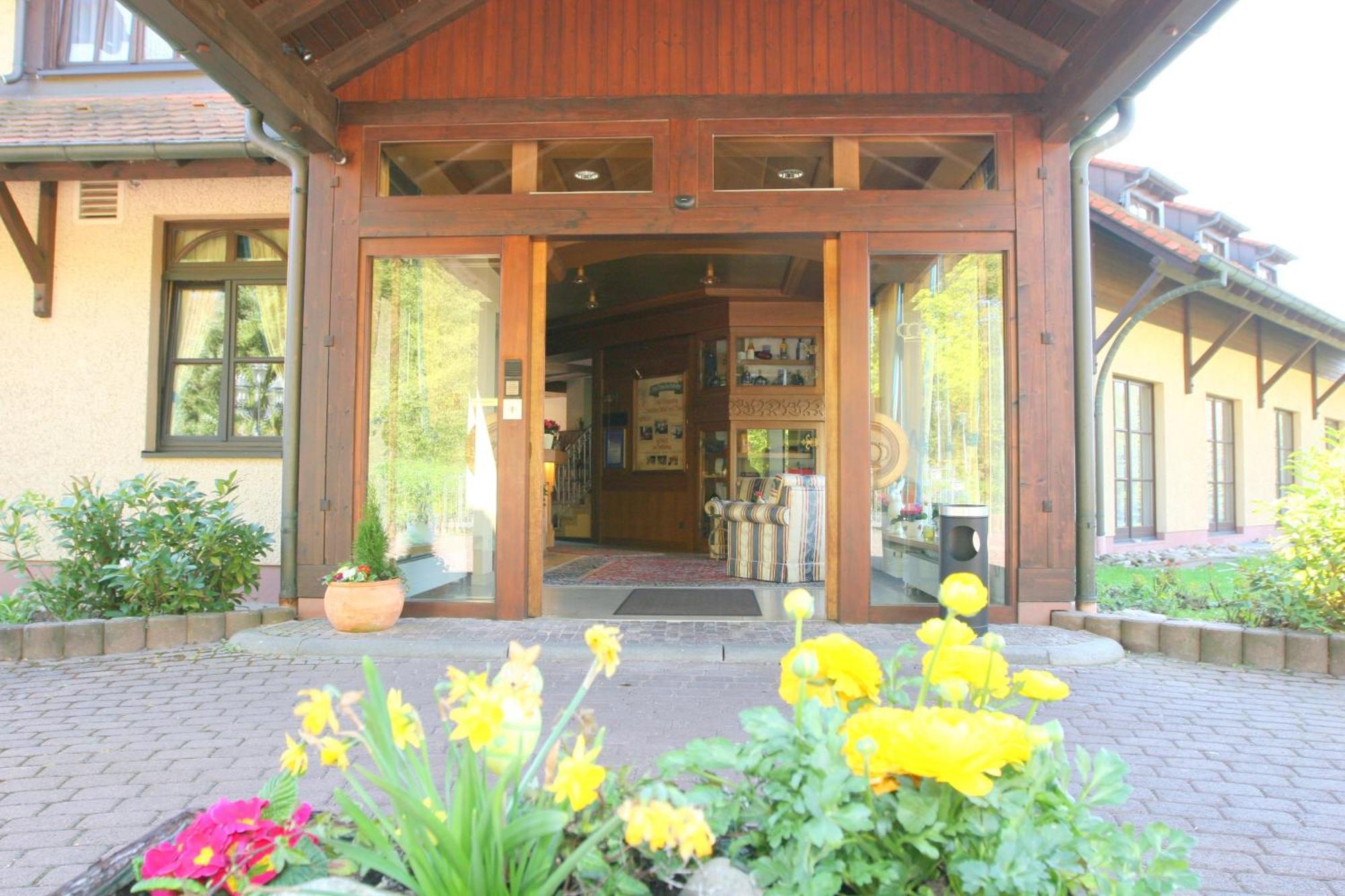 Krone am Park Alzenau Bagian luar foto