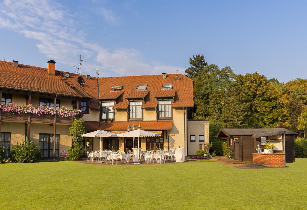 Krone am Park Alzenau Bagian luar foto
